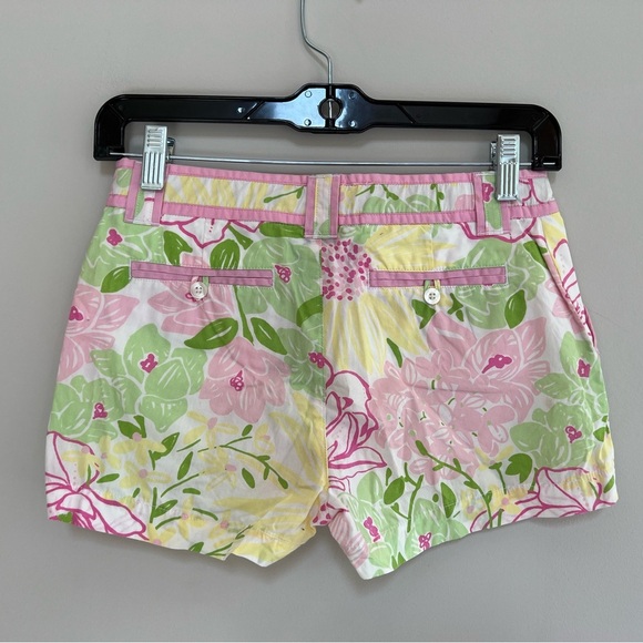 Lilly Pulitzer White Label Girls Pastel Pink/Green Floral Chino Shorts, size 14 - Picture 3 of 8